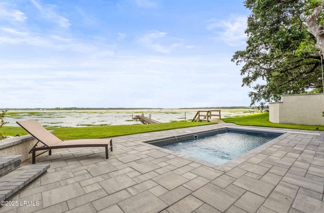 2102 Bay Street, Beaufort, SC 29902