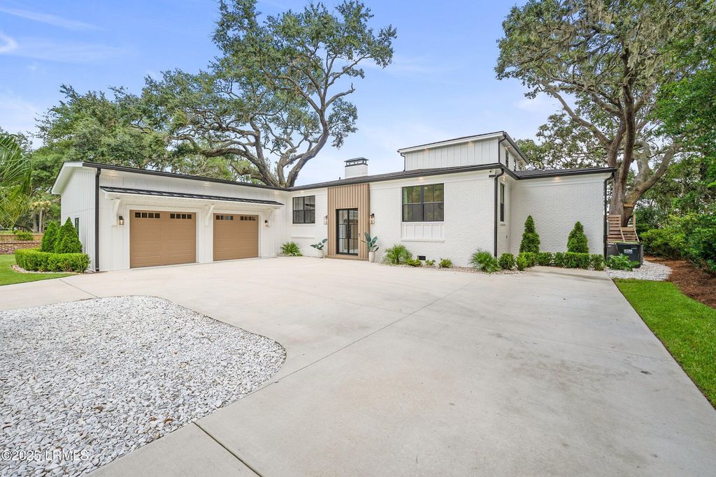 2102 Bay Street, Beaufort, SC 29902