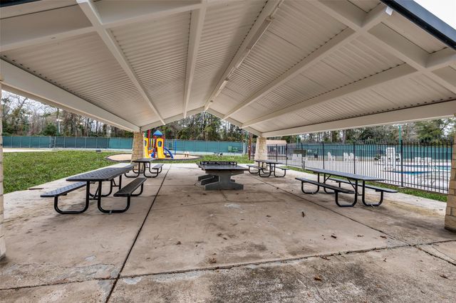 629 Spring Forest Drive, Conroe, TX 77302