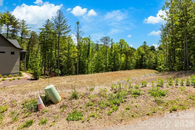 151 Riverbend Forest Drive, Asheville, NC 28805