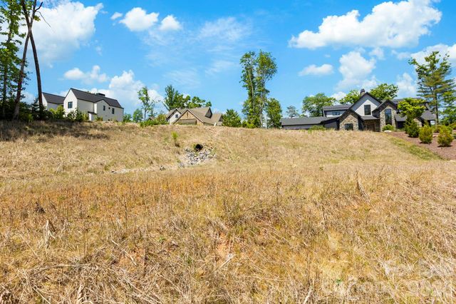 151 Riverbend Forest Drive, Asheville, NC 28805