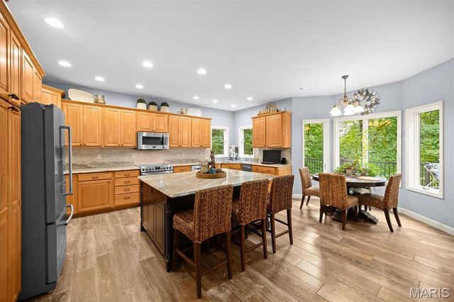 694 Pleasant Ridge Road, Fairview Heights, IL 62208