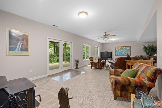694 Pleasant Ridge Road, Fairview Heights, IL 62208