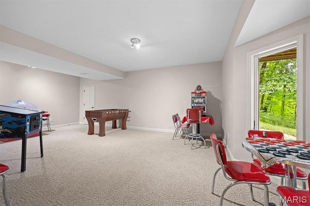 694 Pleasant Ridge Road, Fairview Heights, IL 62208