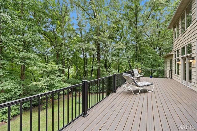 694 Pleasant Ridge Road, Fairview Heights, IL 62208