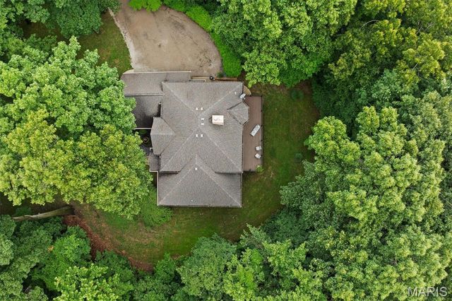 694 Pleasant Ridge Road, Fairview Heights, IL 62208