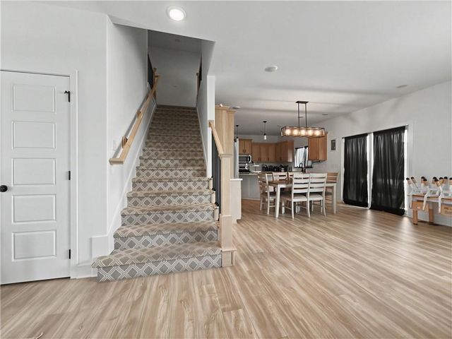 416 SW Nelson Drive, Blue Springs, MO 64014