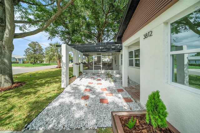 3812 W ROGERS AVENUE, Tampa, FL 33611