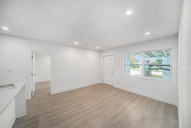3812 W ROGERS AVENUE, Tampa, FL 33611