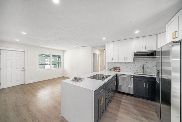 3812 W ROGERS AVENUE, Tampa, FL 33611