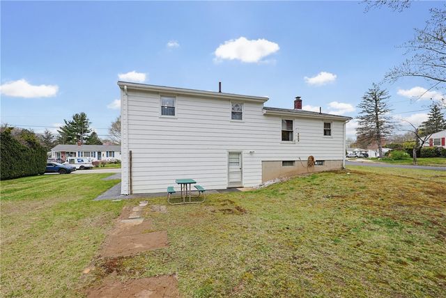 290 Stony Acre Drive, Cranston, RI 02920