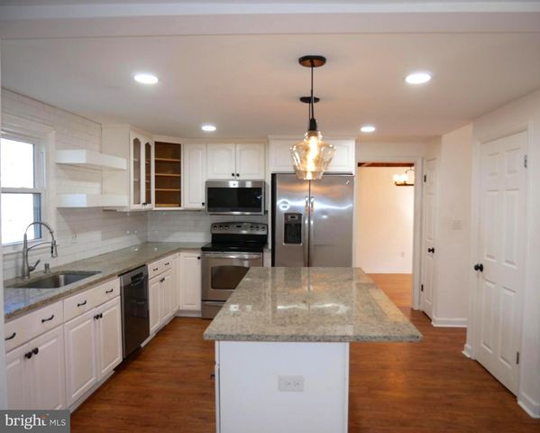 4 CHARTWELL COURT, Owings Mills, MD 21117