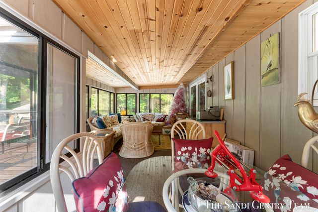 17445 W Spring Lake Road, Spring Lake, MI 49456