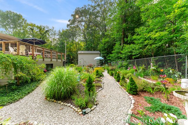 17445 W Spring Lake Road, Spring Lake, MI 49456