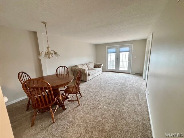 7 Tralee Ter, Amherst, NY 14051