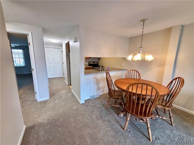 7 Tralee Ter, Amherst, NY 14051