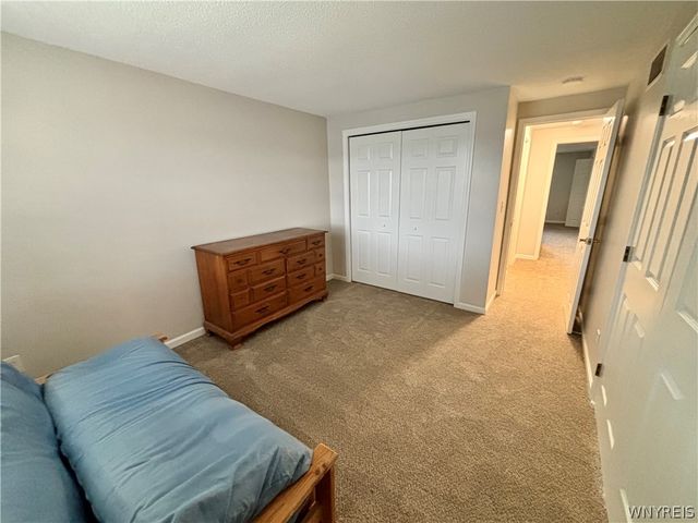 7 Tralee Ter, Amherst, NY 14051