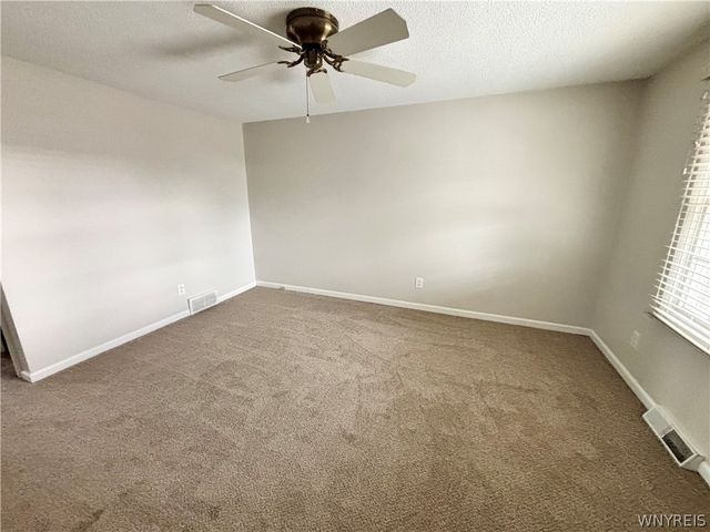 7 Tralee Ter, Amherst, NY 14051