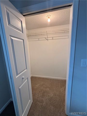 7 Tralee Ter, Amherst, NY 14051