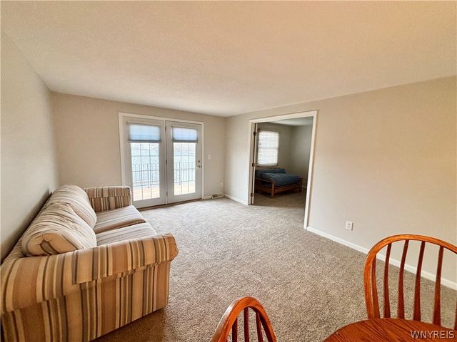 7 Tralee Ter, Amherst, NY 14051