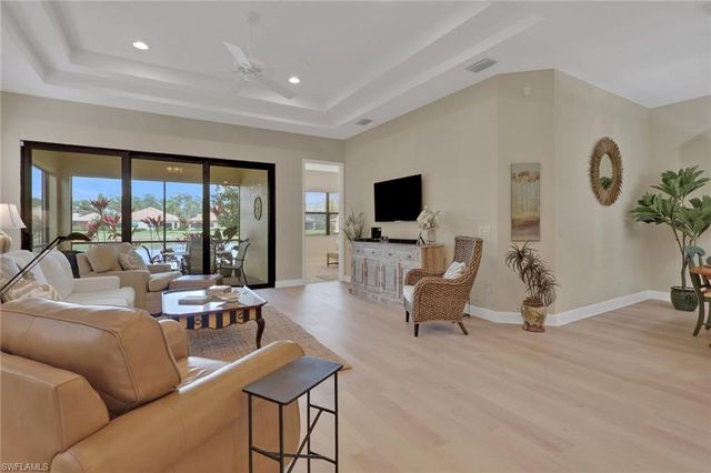 9524 Isla Bella CIR, Bonita Springs, FL 34135