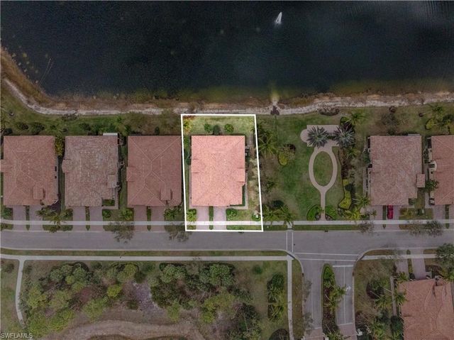 9524 Isla Bella CIR, Bonita Springs, FL 34135