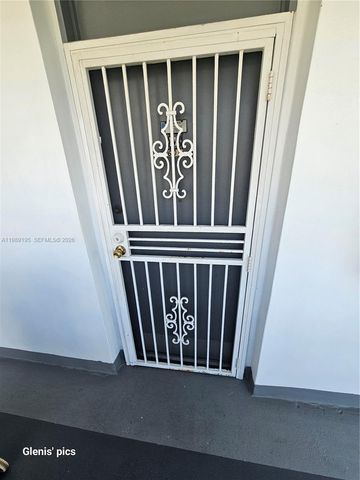 20400 W Country Club Dr 601, Aventura, FL 33180