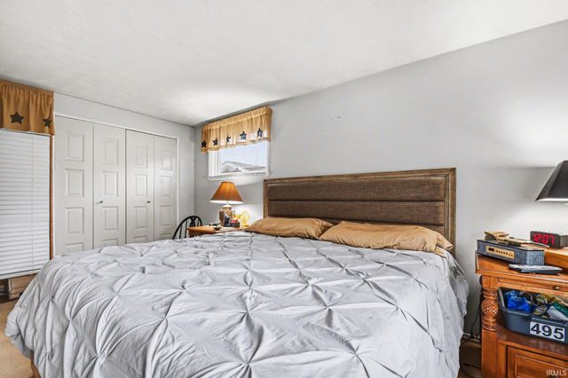 1730 Ridgedale Road, South Bend, IN 46614