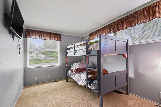 1730 Ridgedale Road, South Bend, IN 46614