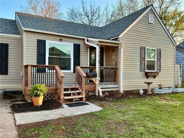 1625 Main Street, Osawatomie, KS 66064