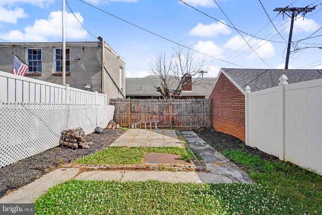 1703 MONROE ST, York, PA 17404