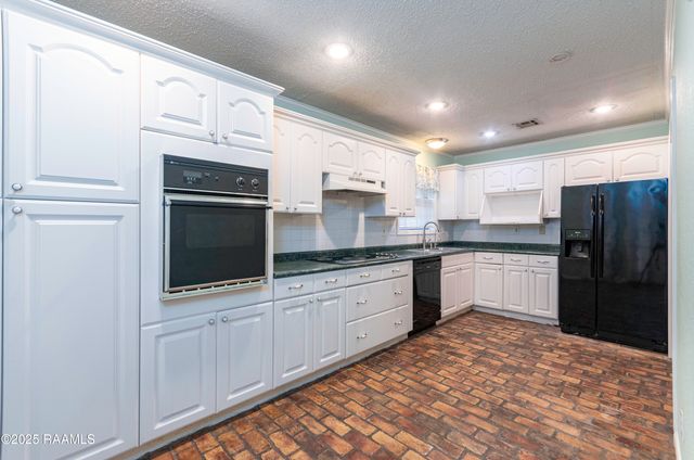 101 S. Wakefield Drive, Lafayette, LA 70503