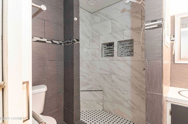 101 S. Wakefield Drive, Lafayette, LA 70503