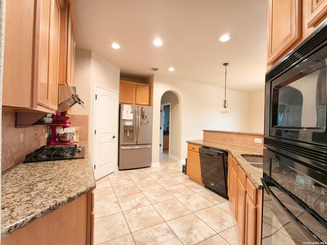 7663 Culebra Valley, San Antonio, TX 78254