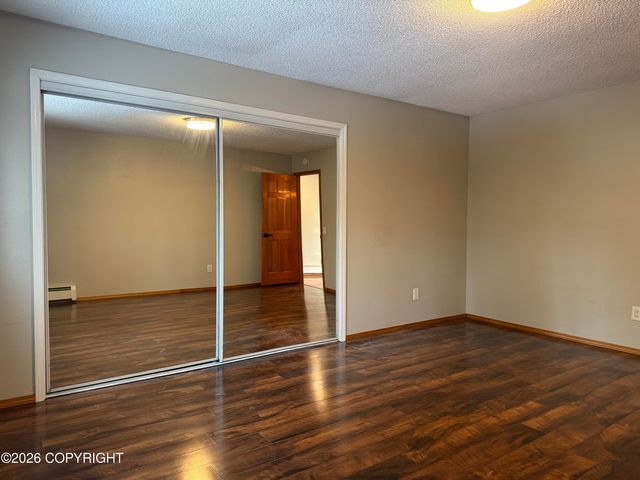 12631 Tanada Loop, Anchorage, AK 99516