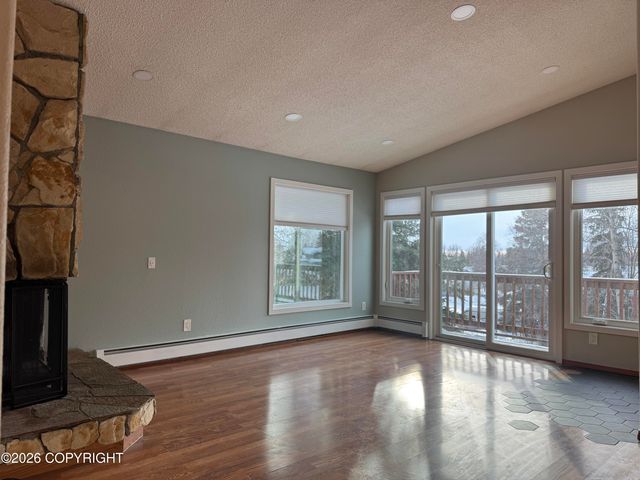 12631 Tanada Loop, Anchorage, AK 99516