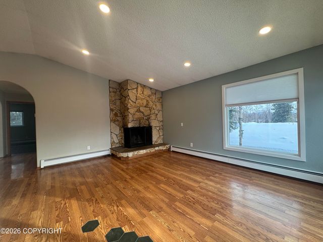 12631 Tanada Loop, Anchorage, AK 99516