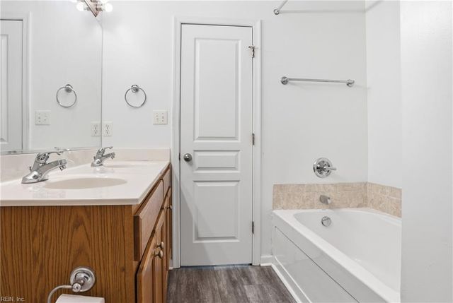 851 Norview Ave Apt 402, Norfolk, VA 23513