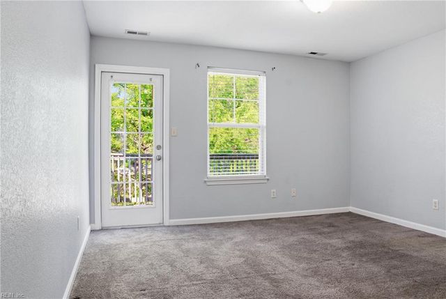 851 Norview Ave Apt 402, Norfolk, VA 23513