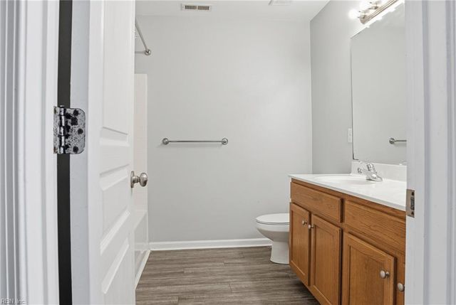 851 Norview Ave Apt 402, Norfolk, VA 23513