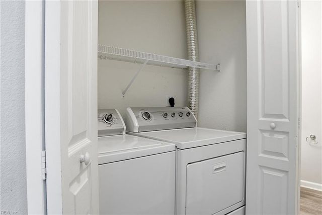851 Norview Ave Apt 402, Norfolk, VA 23513