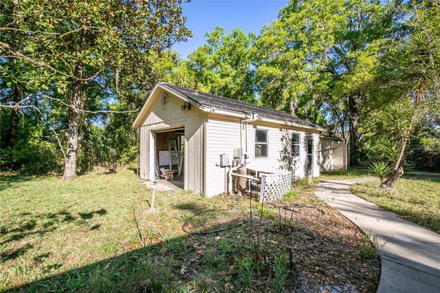 11449 OCKLAWAHA DRIVE, Leesburg, FL 34788