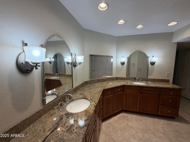 10402 E REGAL Drive, Sun Lakes, AZ 85248