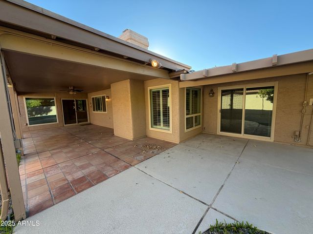 10402 E REGAL Drive, Sun Lakes, AZ 85248