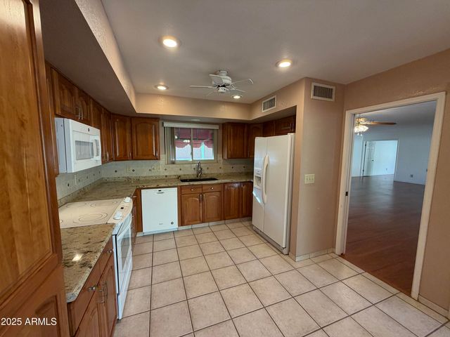 10402 E REGAL Drive, Sun Lakes, AZ 85248