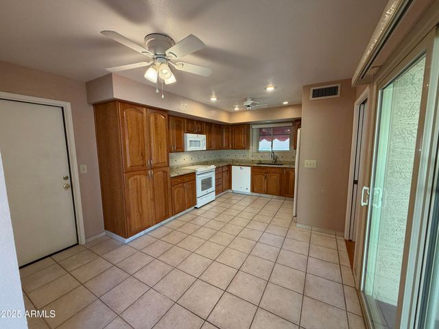 10402 E REGAL Drive, Sun Lakes, AZ 85248