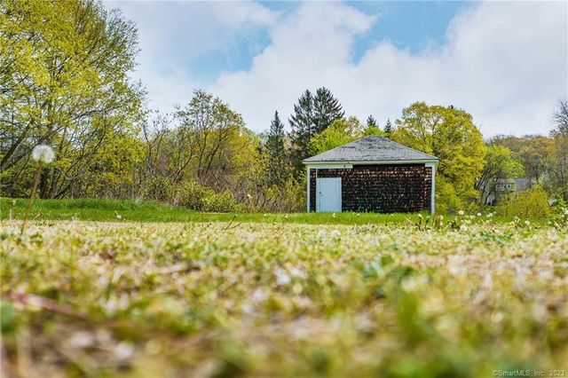 6 Broad Street, Killingly, CT 06239