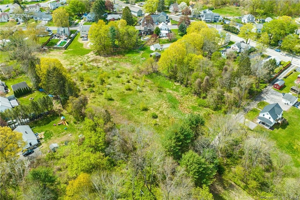 6 Broad Street, Killingly, CT 06239