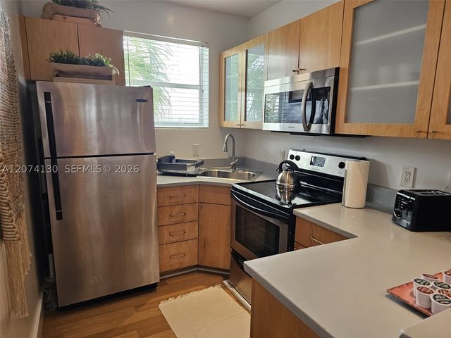 751 Collins Ave 2, Miami Beach, FL 33139