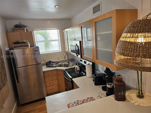 751 Collins Ave 2, Miami Beach, FL 33139